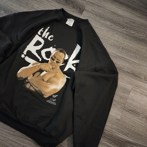 Vintage x WWF ATTITUDE The Rock Crewneck Men’s Sweatshirt - Picture 2 of 7